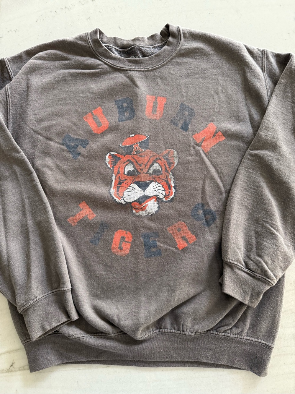 Auburn Tigers Gray Graphic Crewneck Sweatshirt